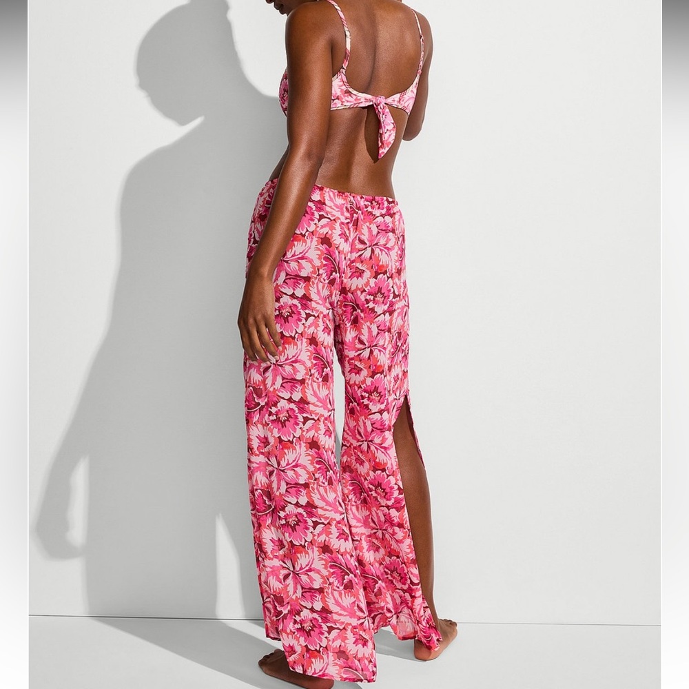 VS Resort Cruise Wear